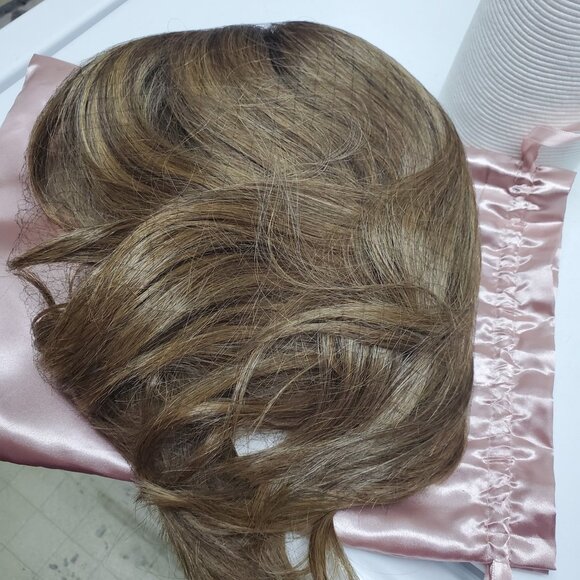 Jennie Monofiliament Wig from Nel's Wigs NWT Light Brown - Picture 6 of 8